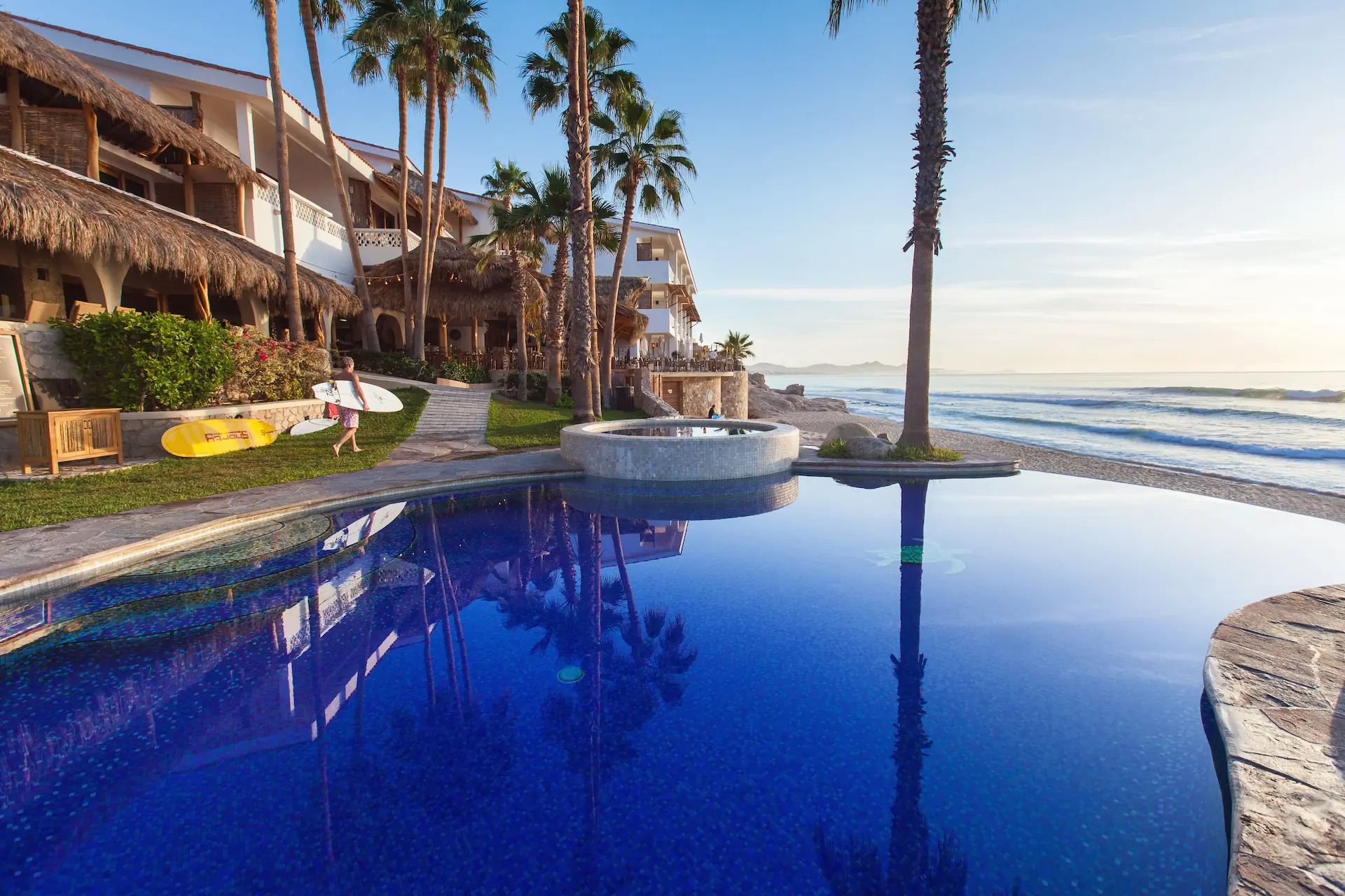 luxury-resort-pool-los-cabos-mexico